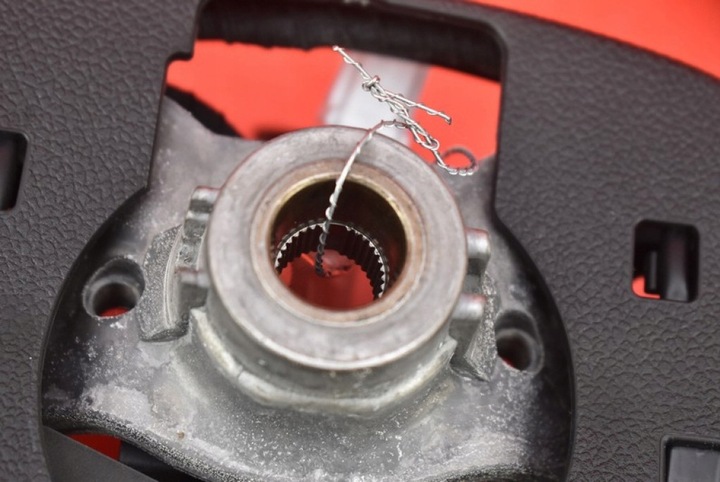 фото №7, Кермо шкіряний мультифункція пелюстки 56110-a2255bwk kia ceed 2 ii 12-18