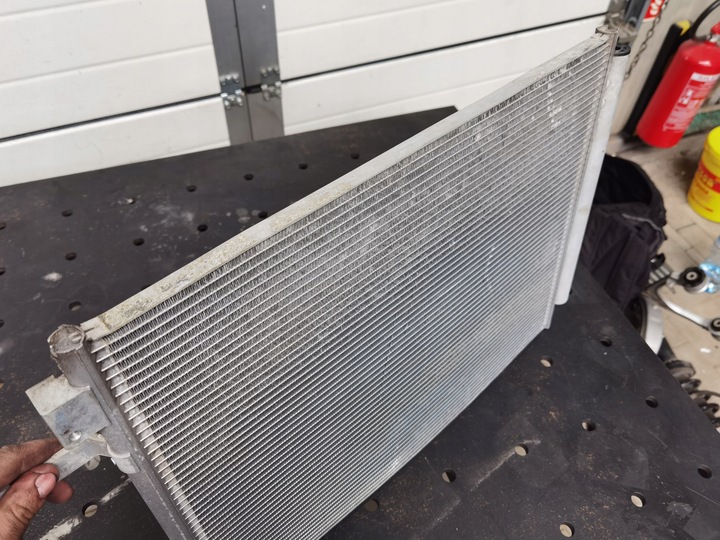 фото №15, Hyundai ioniq - радіаторів кондиціонера