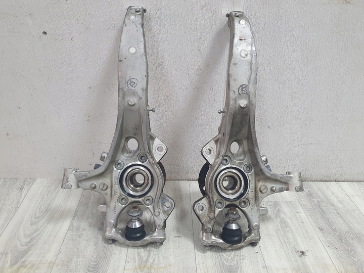 фото №1, S60 iii v60 ii awd t6 2018- поворотный кулак ступица перед левая