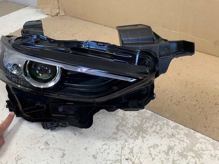 фото №7, Mazda 3 iv -19 лампа повний led права 8 pin гарна