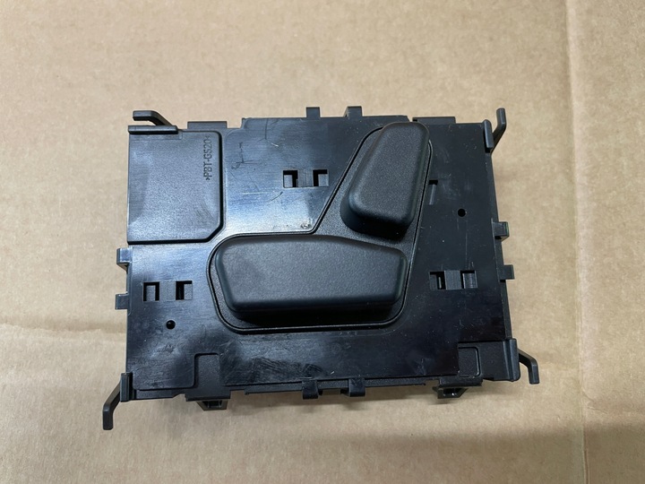 фото №1, Alfa romeo stelvio перемикач сидіння 50554260