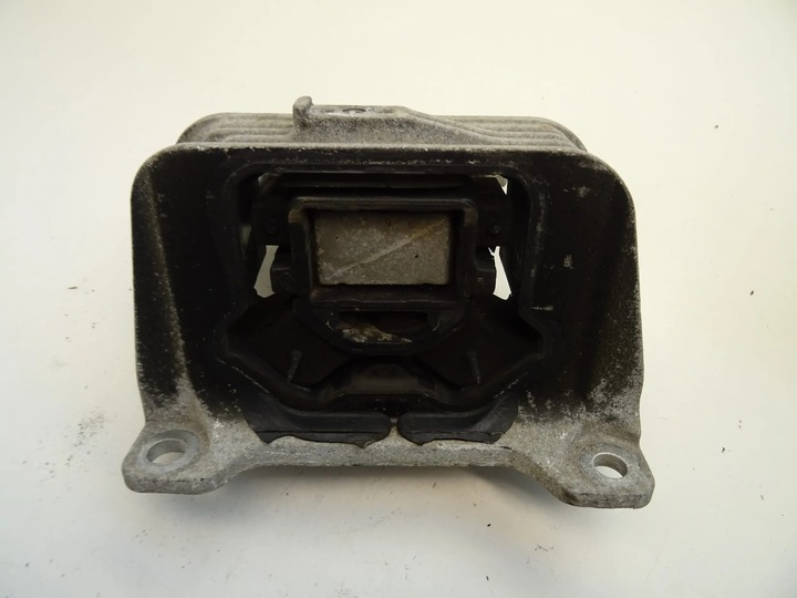 фото №1, Renault master iii подушка лапи коробки 112108180r