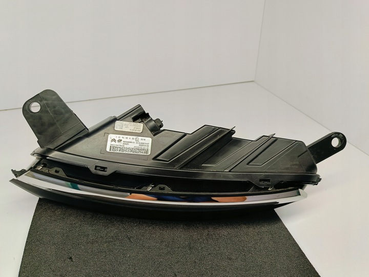 фото №11, Citroen c3 iii рестайлинг 20- лампа левая свет drl левая перед led 9833480680