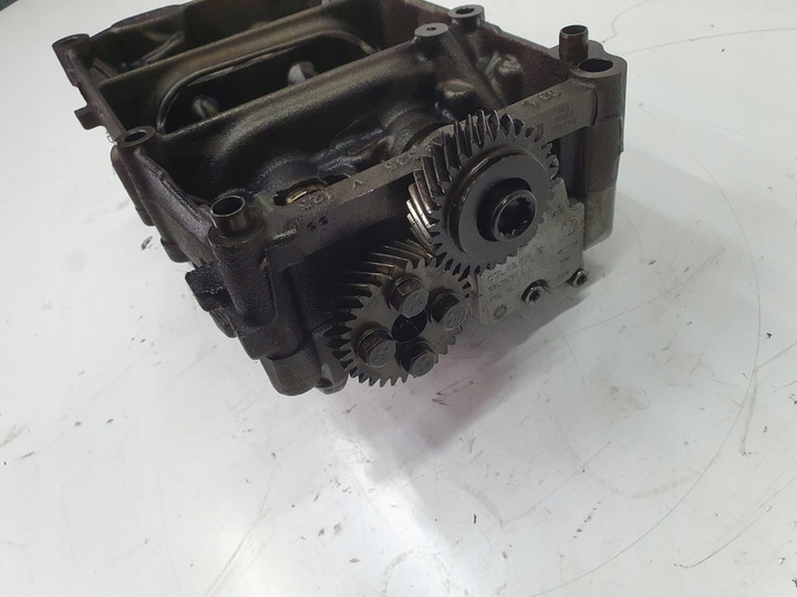 фото №8, Насос масла 2.0 tdi cff 03l103535 vw skoda seat