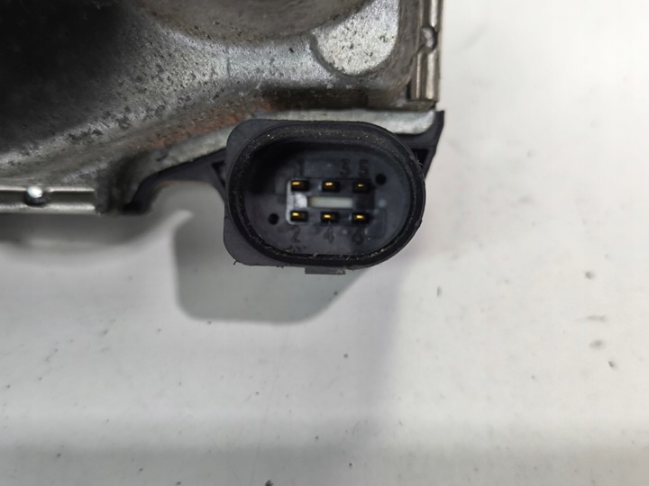 фото №8, Дроссельная заслонка audi a4 b6 b7 a6 volkswagen seat skoda 078133062b оригинал !!