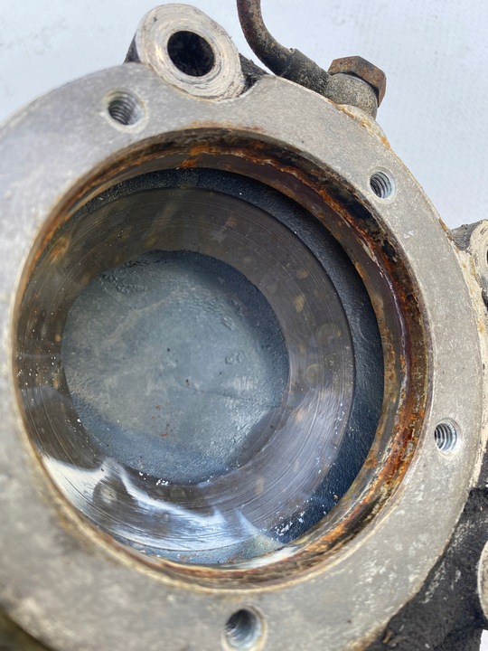 фото №6, Корпус насоса води mercedes w123 w116 m110 w126