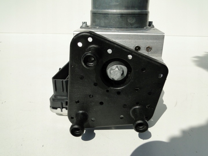 фото №7, Mercedes насос abs a2149001709 e класс 214 w214