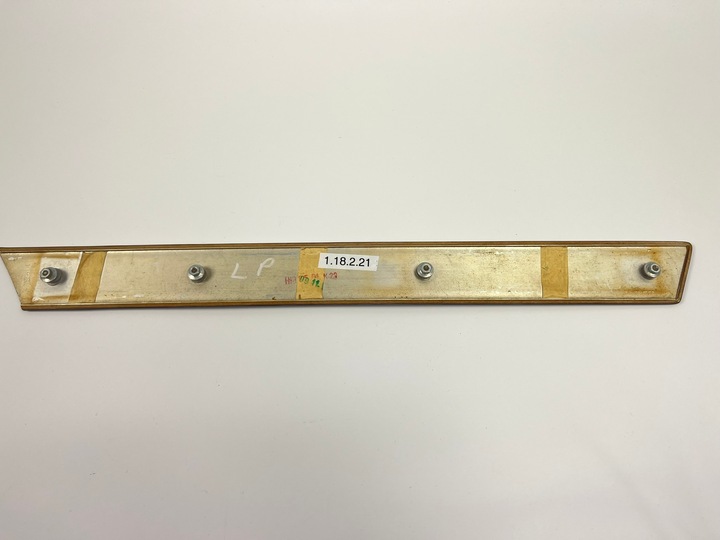 фото №12, Дерево dekor боковина оббивка двері лівий перед mercedes w124 sedan універсал