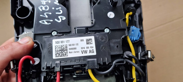 фото №16, A4 b9 8w рестайлінг лампа стеля перед sline чорна a5 8w