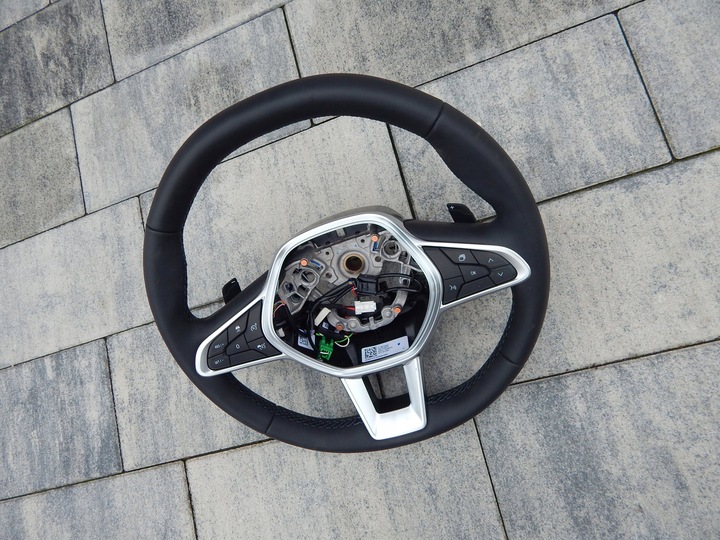 фото №5, Renault clio v captur ii- кермо з підігрівом łopatk