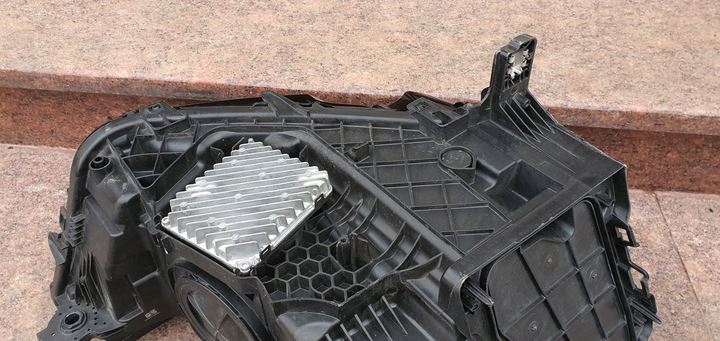 фото №14, Audi q3 ii 83a 2018- лампа передня ліва