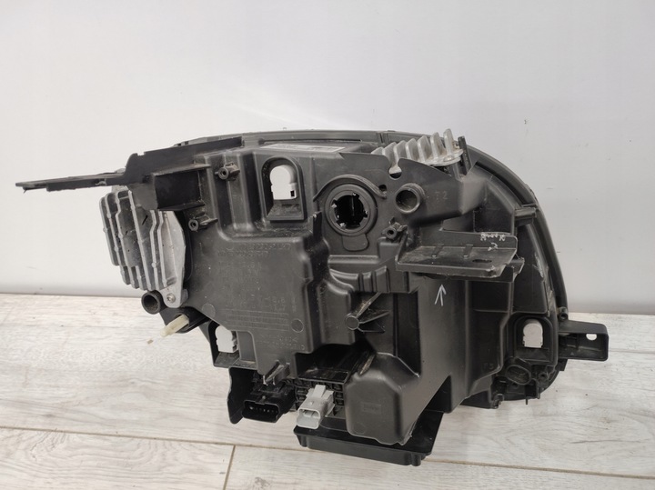 фото №8, Лампа перед левая smart fortwo forfour полный led 260607083r a4539069701 eu