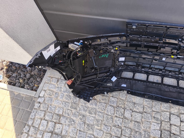 фото №7, Бампер перед передний vw touareg 760 рестайлинг 25- базовый обычный 760807221g lm7q