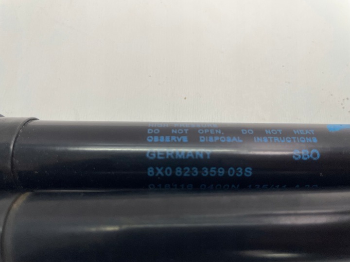 фото №7, Audi a1 8x петля петли капота чёрные ly9b 8x0823301a 8x0823302a