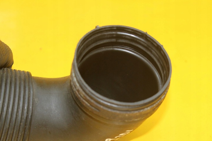 фото №6, Труба шланг шланг повітря vw transporter t5 7h0129615d