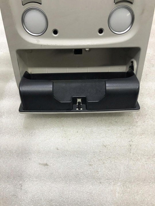 фото №6, Лампа стеля audi a5 8t 8t0947135b