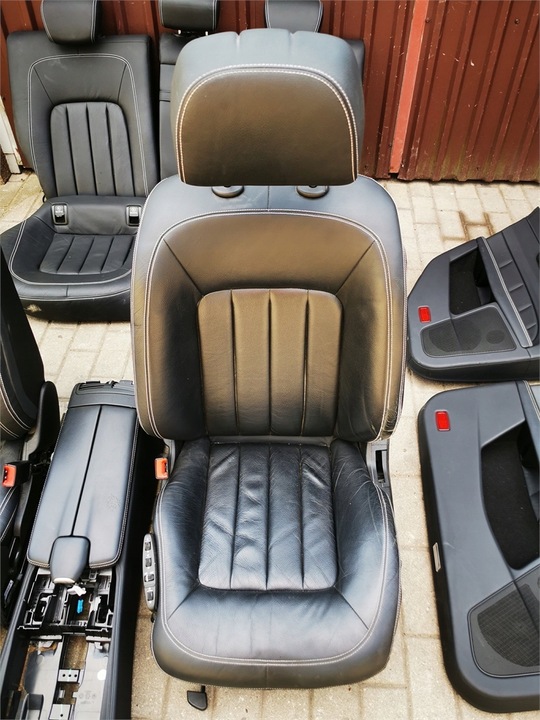 фото №8, Mercedes cls w218 x218 рестайлінг універсал салон сидіння диван обшивки європа