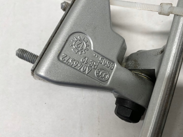 фото №3, Петли дверь зад правые mercedes b класс w246