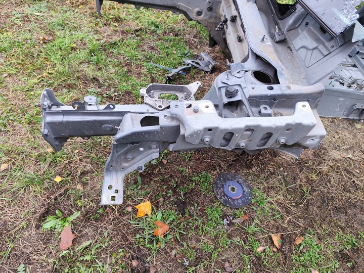 фото №1, Renault clio v 5 лонжерон перед левая четверть