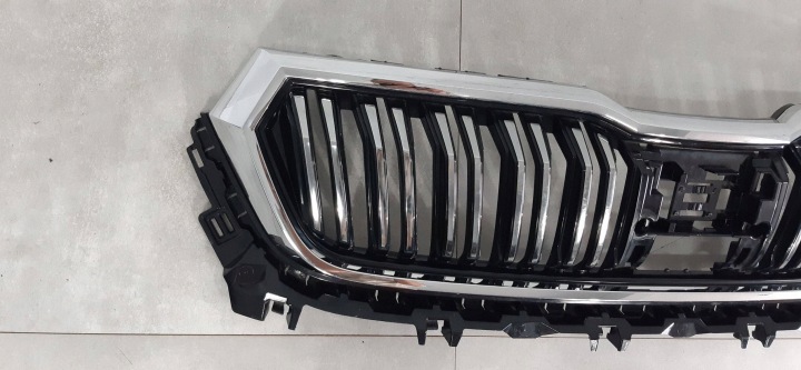 фото №6, Skoda kodiaq 21-24 рестайлінг центральна решітка бампера 565853653k