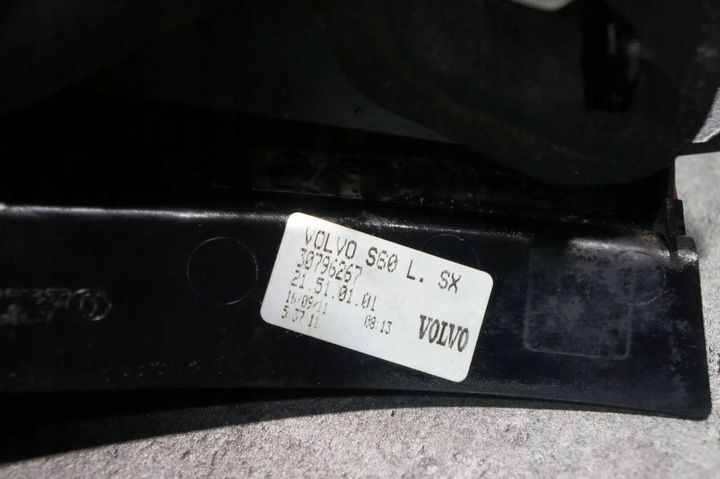 фото №8, Лампа левый зад задняя volvo s60 ii 30796267 угловая