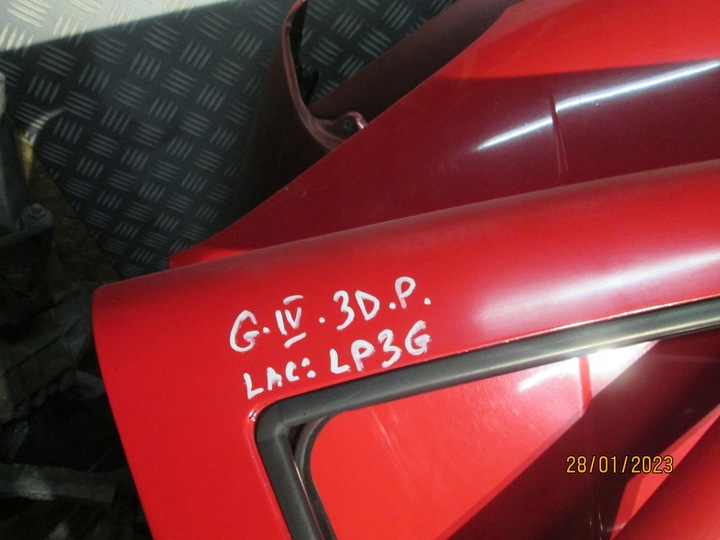 фото №4, Двері праві праві перед vw golf iv 3d lp3g