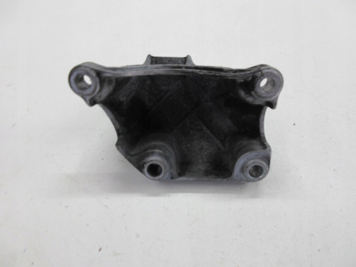 фото №5, Audi a4 c7 a6 c6 3.0 tdi кронштейн лапи двигуна