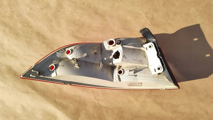 фото №6, Лампа праві зад задня права 3t5945096 skoda superb ii