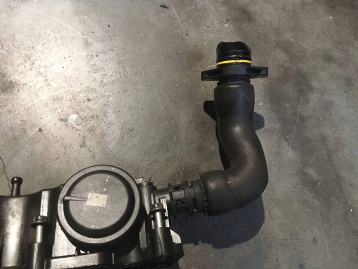 фото №5, Кришка клапанів вентиляція картера g4d36j014aa jaguar range rover 2.0 d