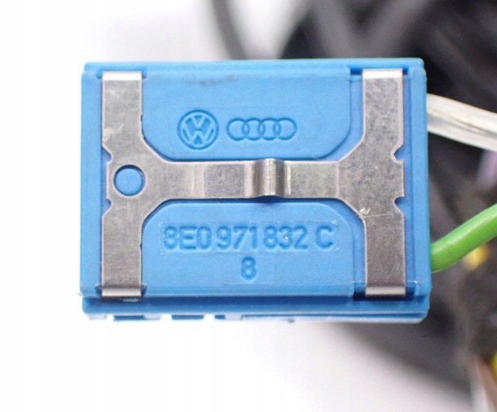 фото №10, Установка електричний джгут mikrofonów a5 f5 8w