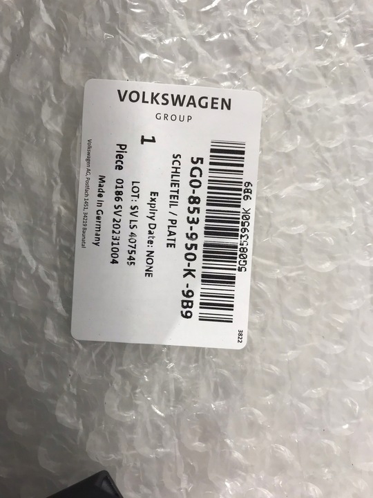 фото №5, Решётка заглушка бампера передней vw golf vii gti 5g0853950k9b9