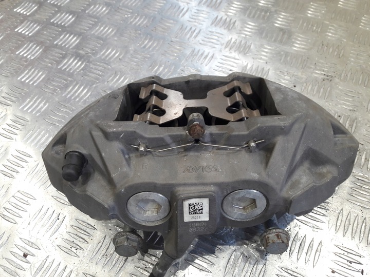 фото №7, Mercedes glc w253 суппорт тормозной правые перед