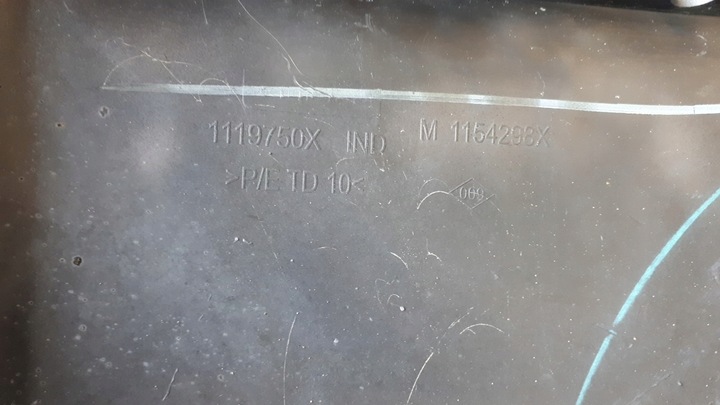 фото №16, 620102855r бампер перед renault zoe чёрный