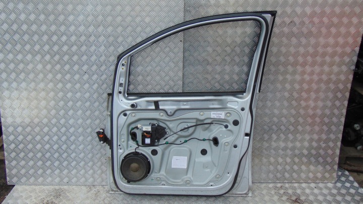 фото №14, Дверь перед передние правое vw touran i 1 1t0 03-10 la7w