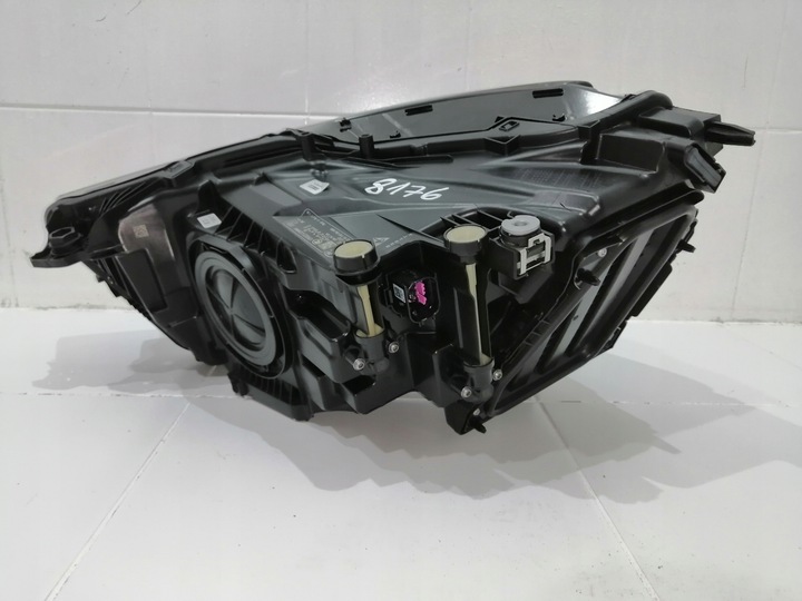 фото №9, Лампа правая передняя перед audi q3 ii 83a hal 8176