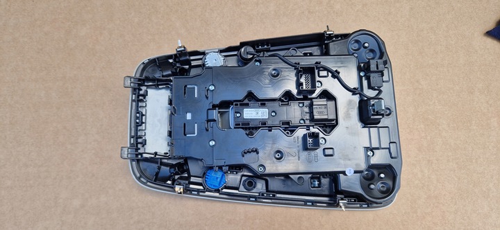 фото №5, Лампа потолок audi a6 c8 4k0947135be оригинал