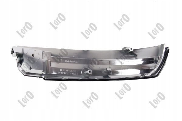фото №10, Поворотник skoda toyota avensis 02.09-10.18 pr led