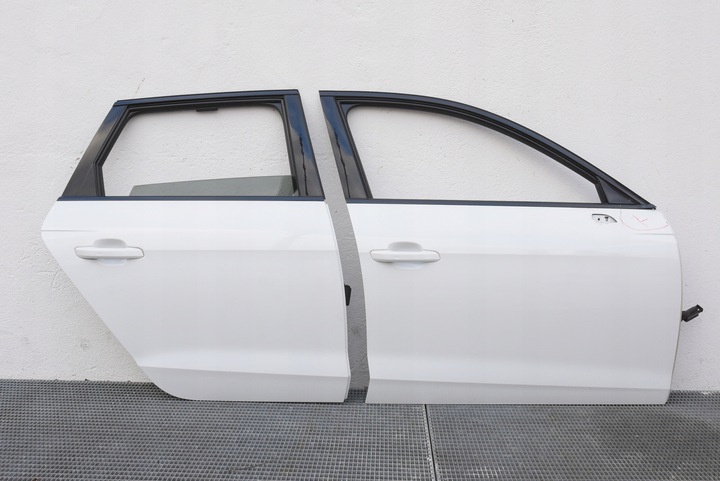 фото №7, Audi a4 b9 рестайлінг двері праві перед ly9c комплектні
