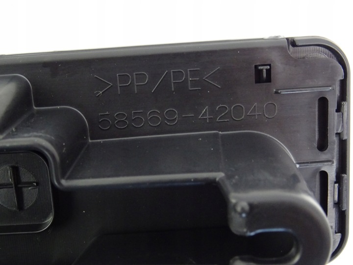 фото №9, Rav4 5 v заглушка номер vin 58569-42040 2019-