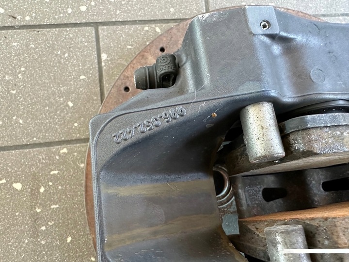 фото №9, Супорт гальмівний праві зад porsche 981 brembo