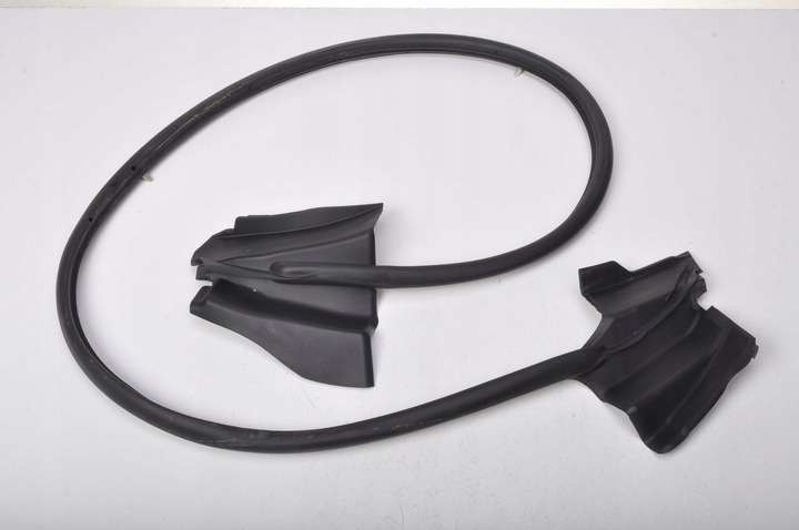 фото №1, Maserati levante sq4 прокладка дверь левый зад 19r