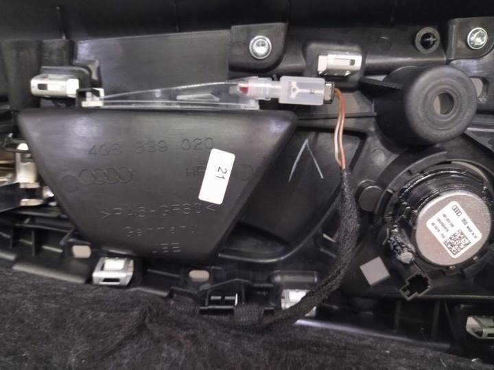 фото №12, 4g8867306 оббивка боковина двері праві зад audi a7