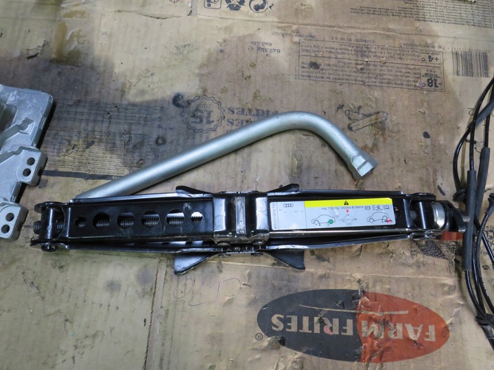 фото №1, Домкрат audi a3 8v