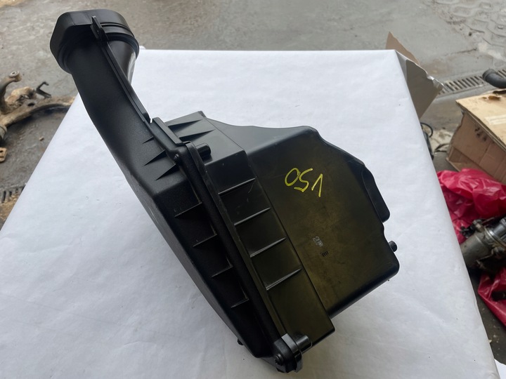 фото №7, Volvo v50 ii 2.0d корпус фільтра повітря 31319645