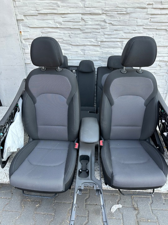 фото №1, I30 iii рестайлінг сидіння оббивка комплект