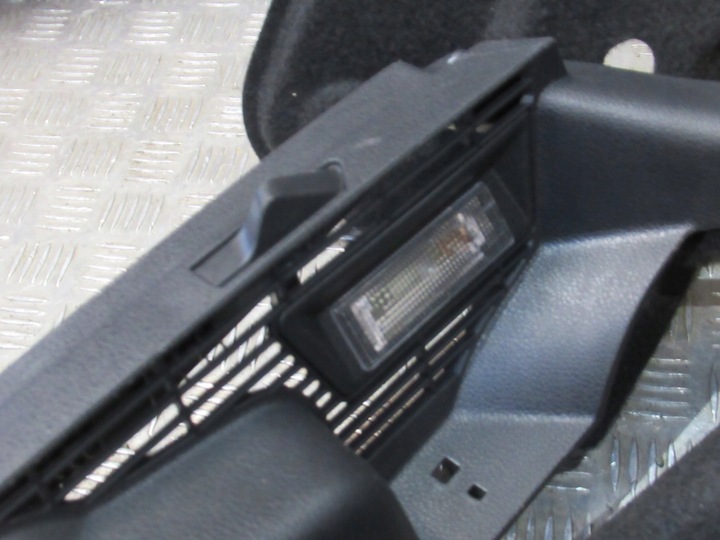 фото №4, Обивка багажника комплект golf vii gti 3d