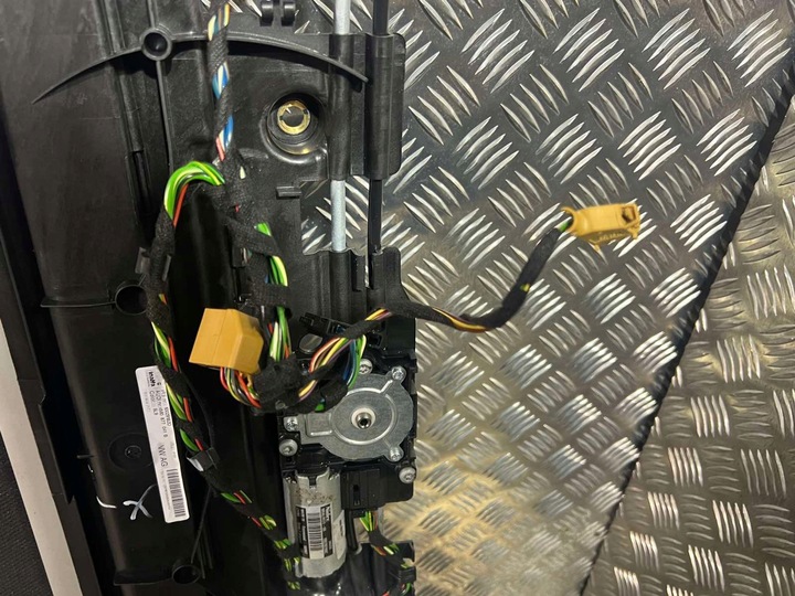 фото №16, Audi q7 4m 2017 люк комплект 4m0877041b