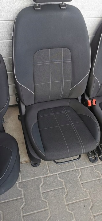 фото №6, Ford fiesta mk8 5d 2017- сиденья перед диван зад комплект