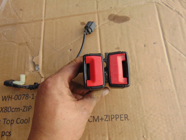 фото №3, Застібка ременя безпеки зад mondeo mk5