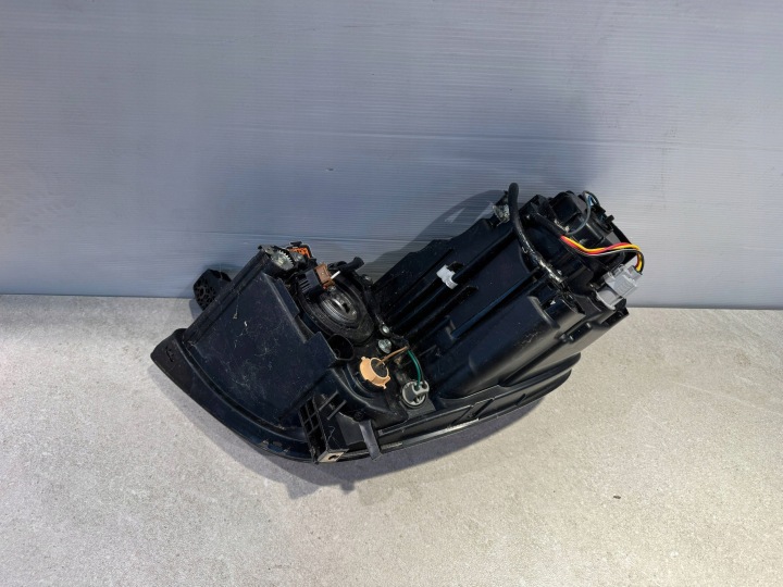 фото №6, Citroen c-zero ion miev фара правое перед eu фара